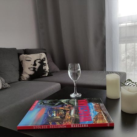 Apartament Rondo Onz Warsaw Luaran gambar